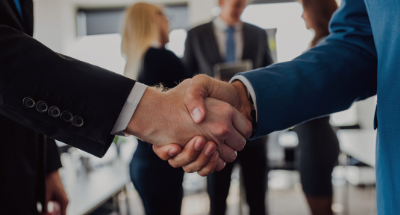 Aktivita na M&A trhu v regionu CCE ve čtvrtém čtvrtletí 2023, objem i počet transakcí v ČR meziročně stoupl